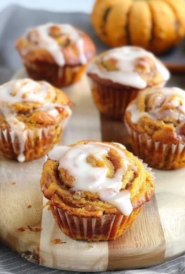 Pumpkin Cinnamon Roll Muffins: A Cozy Fall Breakfast Delight